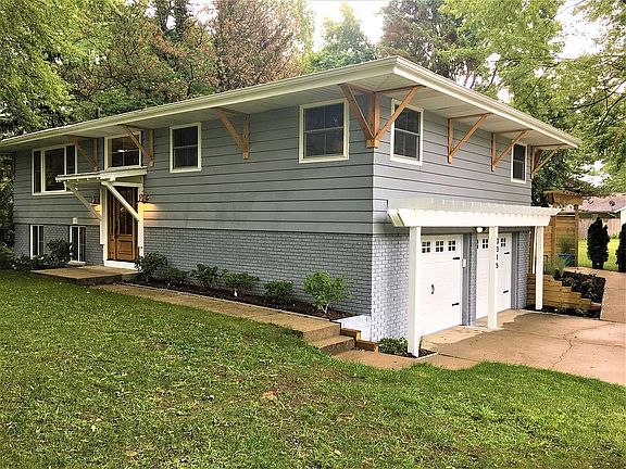 2nd image of 3315 Circle Dr