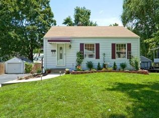 10220 Saint Arthur Ln, Saint Ann, MO 63074