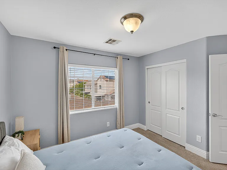 9157 Sunken Meadow Ave — Photo 7
