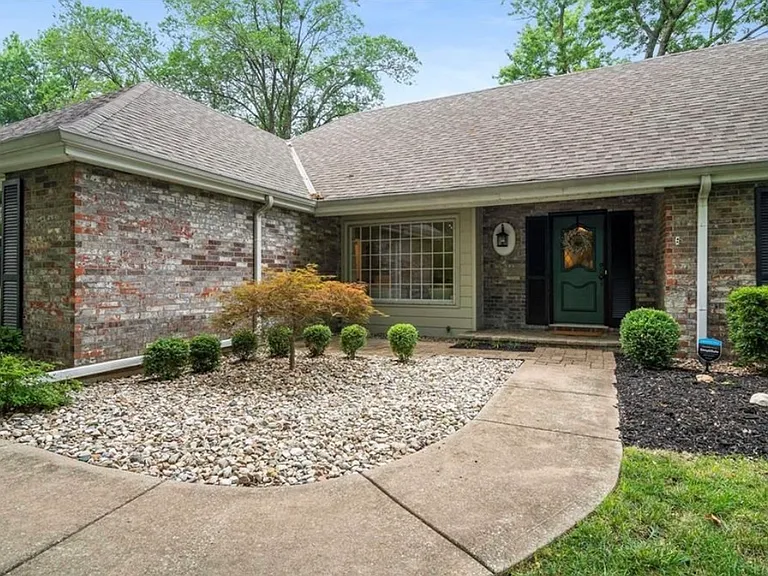 61 Fulkerson Cir — Photo 2