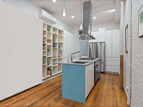 2nd image of 153 Garfield Pl APT 1L