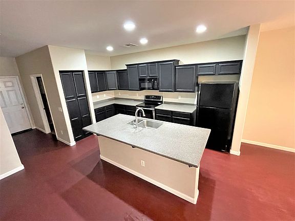 5th image of 15379 W Columbine Dr