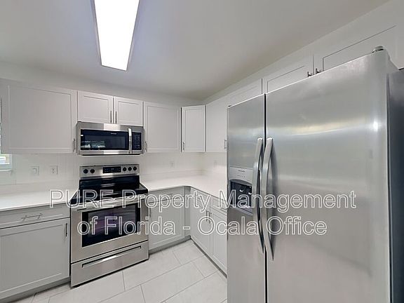 5th image of 339 NE Sanchez Ave #102