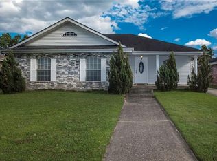 9850 Andover Dr, New Orleans, LA 70127