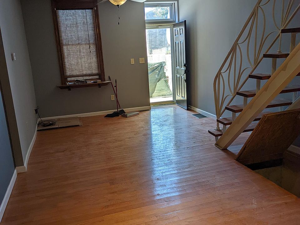 1st image of 1241 E Oxford St