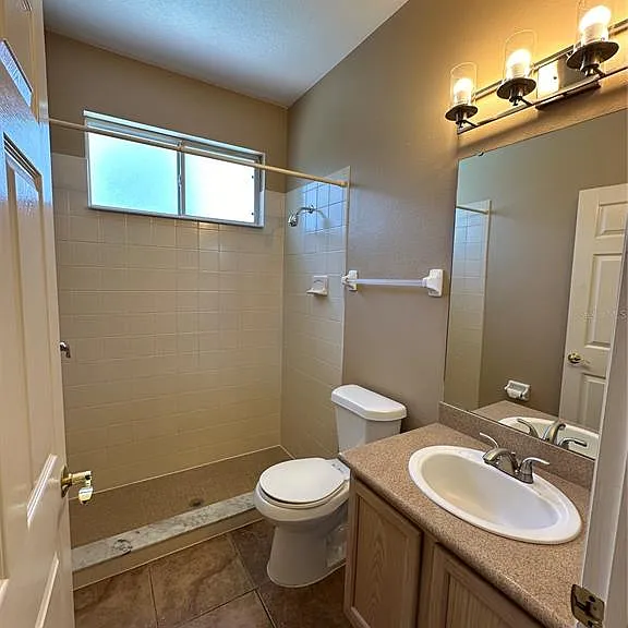 13813 Bluewater Cir — Photo 26