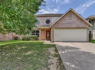 10105 Chapel Ridge Dr, Fort Worth, TX 76116