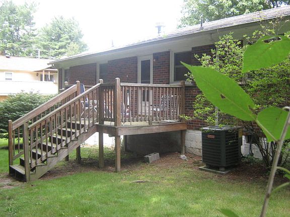 2nd image of 205 Van Voorhis St