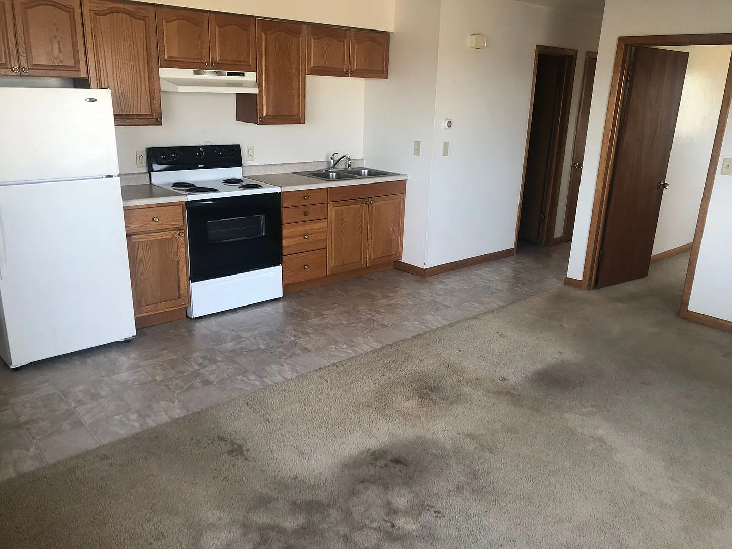 710 4th St SW — Photo 3