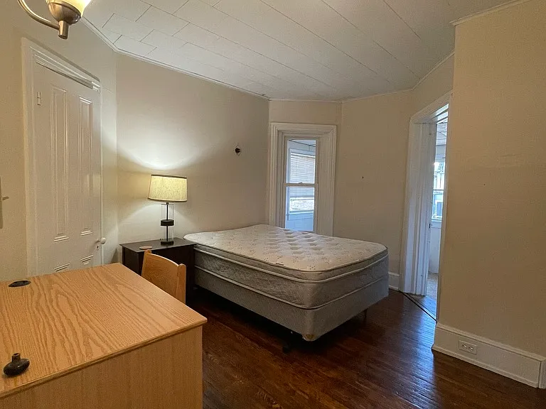 723 Grace St — Photo 14