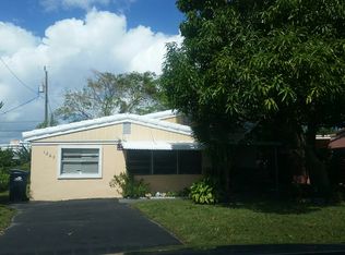1263 NE 180th St, North Miami Beach, FL 33162
