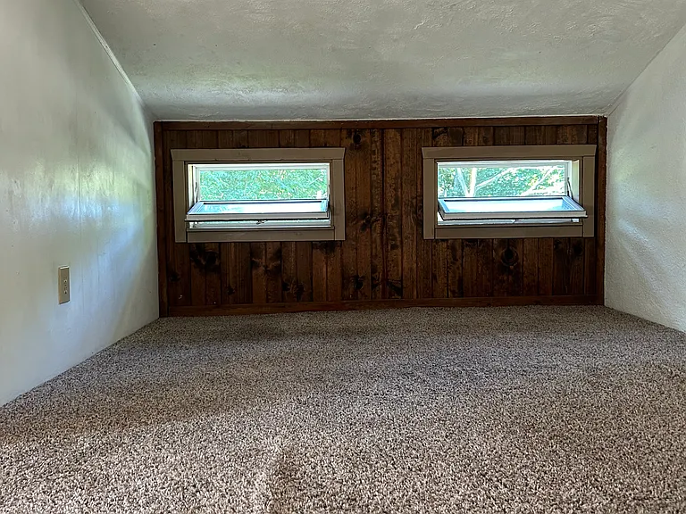 530 E Illinois Ave — Photo 6