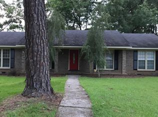 2703 Pine Manor Ln, Albany, GA 31707