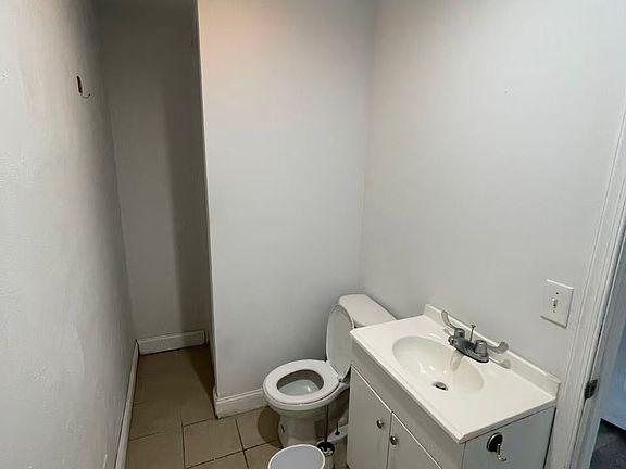 5th image of 322 N Preston St #2