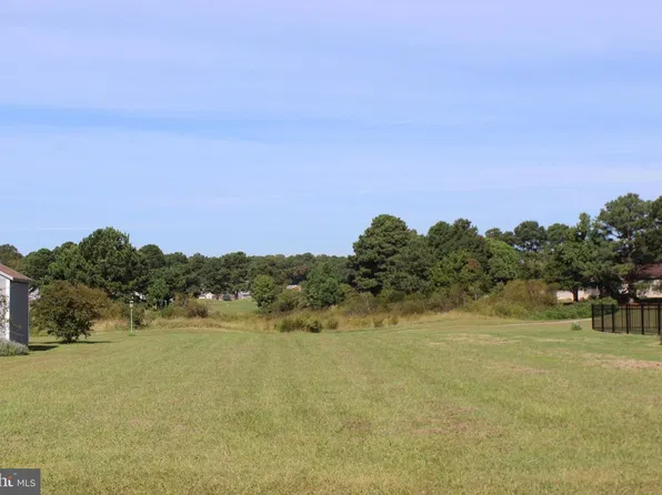 343 Meridian Dr, Greenbackville, VA 23356