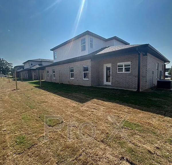 623 Cosmos St — Photo 21