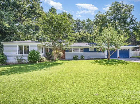 409 Edgewood Ct, Lancaster, SC 29720