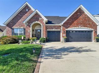 808 Highland Xing, High Ridge, MO 63049