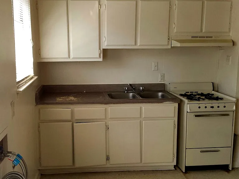 1297 E Raines Rd #3 — Photo 1