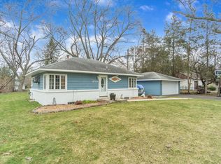 250 Oriole St, Commerce Township, MI 48382
