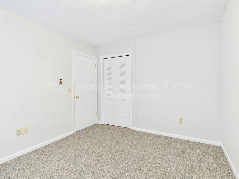 2407 Bare St. — Photo 36