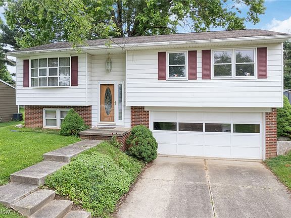 2nd image of 923 Mindy Ln