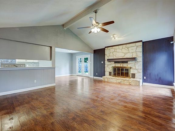 2nd image of 1401 Mills Meadow Dr