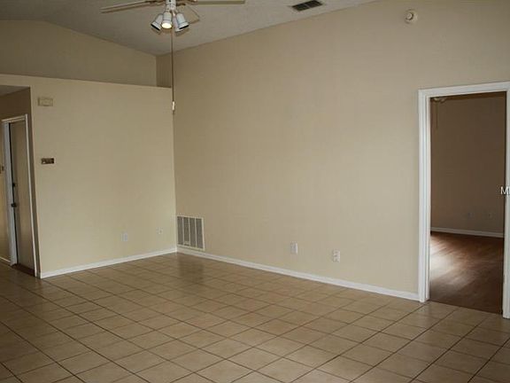 2nd image of 2928 Barrymore Ct