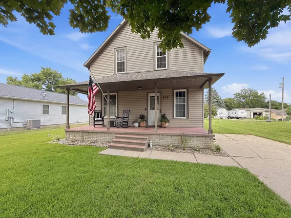 937 S 8th St, Albion, NE 68620