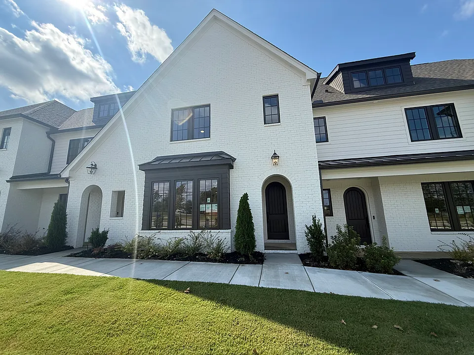 1882 Dawson Cir