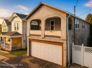 83 Spring St, Carbondale, PA 18407