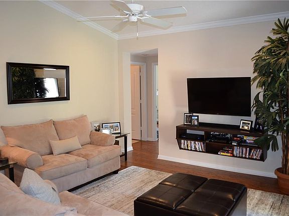 4th image of 5095 Fairways Cir APT 211