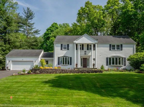 100 High Wood Road, West Hartford, CT 06117