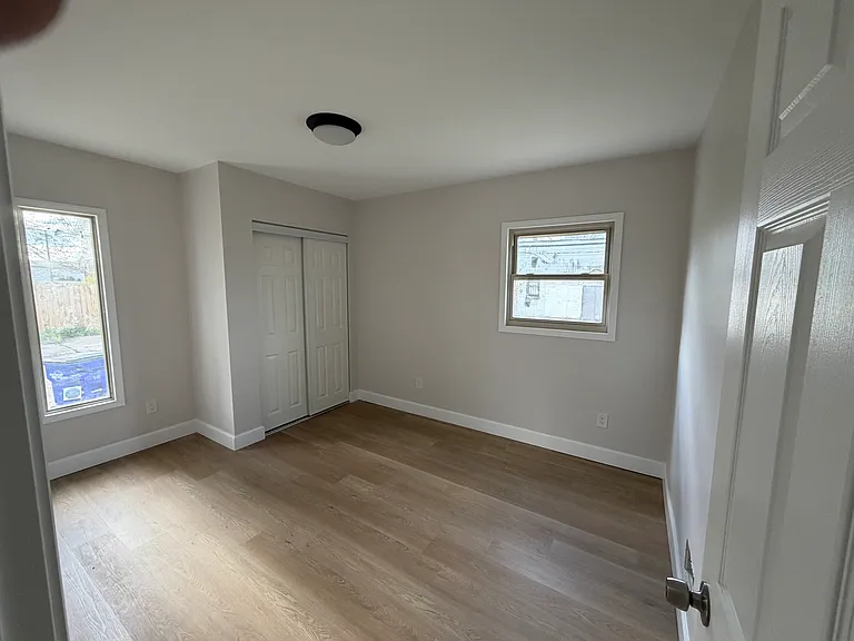 16931 Prairie St — Photo 12