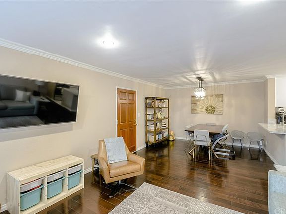 3rd image of 18645 Hatteras St Unit 143