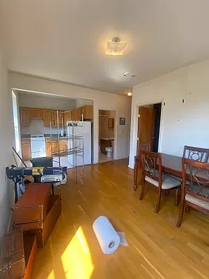 2nd image of 359 Broadway #359-2