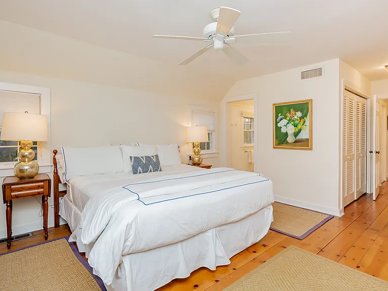 179 Ocean Rd — Photo 9