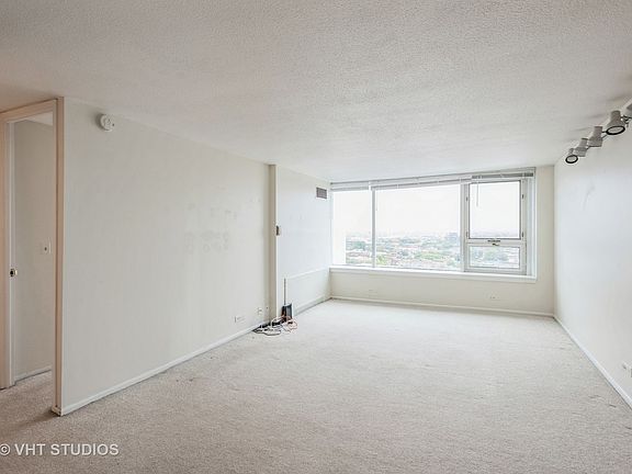 5th image of 2728 N Hampden Ct APT 1910