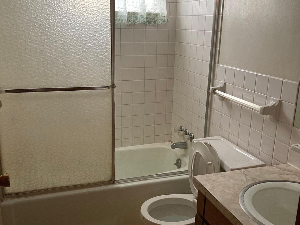 1st image of 723 N Henderson Ave