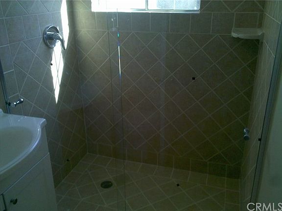 3rd image of 8197 Cherry Ave
