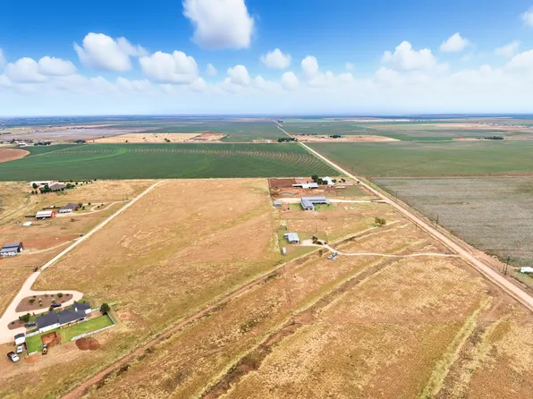 1 County Road M, Wilson, TX 79381