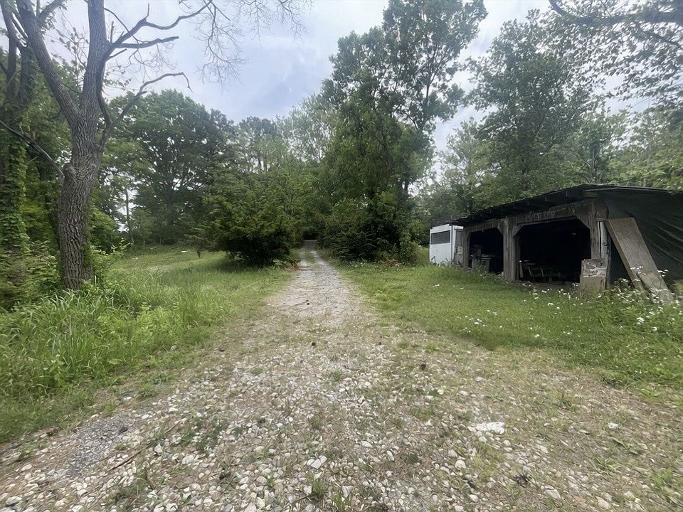 2nd image of 3580 Bell Rd