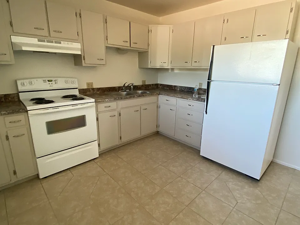 626 Grant St #4