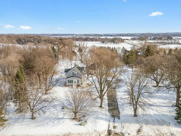 6077 Long Lake Rd, Willmar, MN 56201