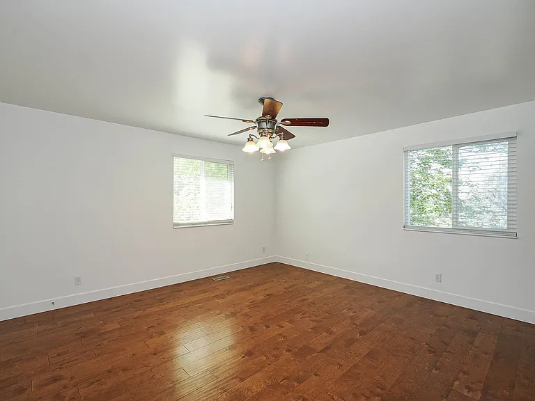 9062 S Daybreak Dr — Photo 12