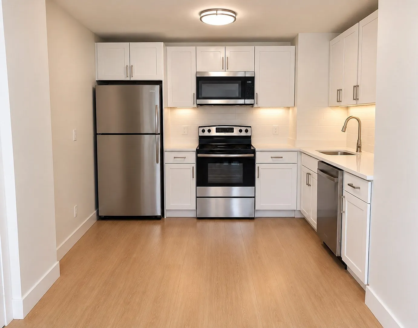 2 bed, 1.0 bath, 1000 sqft, $2,400 — Photo 4