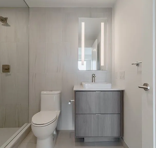 858 Dupont St #702 — Photo 14