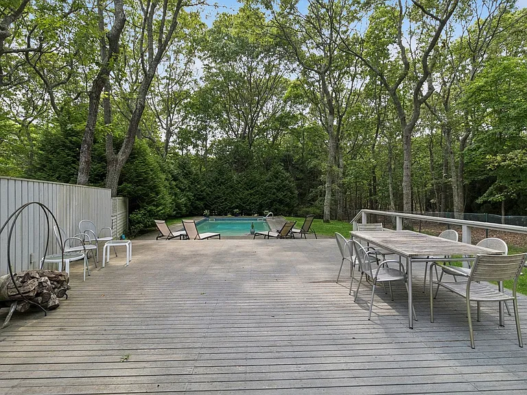 31 Montauk Ave — Photo 29