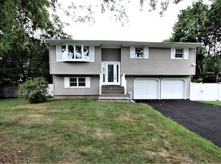 103 Greene Ave, Port Jefferson Station, NY 11776