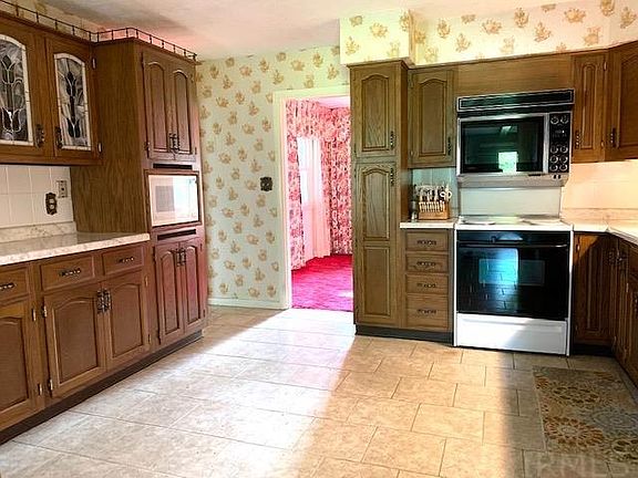 4th image of 3011 W Stradling Dr